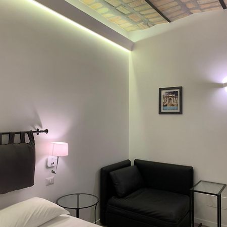 Luxury Rooms Near Colosseum Rom Zimmer foto