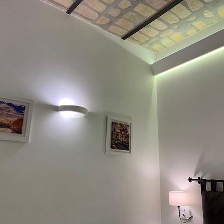 Luxury Rooms Near Colosseum Rom Zimmer foto