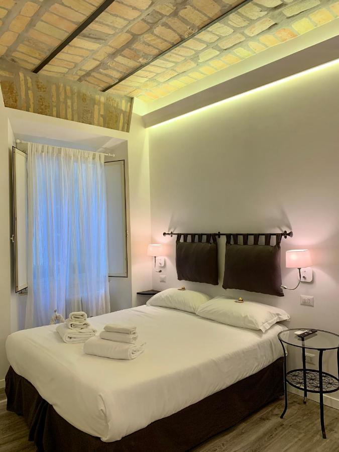 Luxury Rooms Near Colosseum Rom Exterior foto