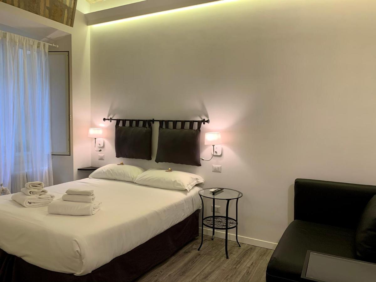 Luxury Rooms Near Colosseum Rom Exterior foto