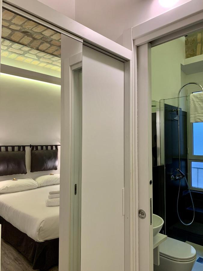 Luxury Rooms Near Colosseum Rom Exterior foto